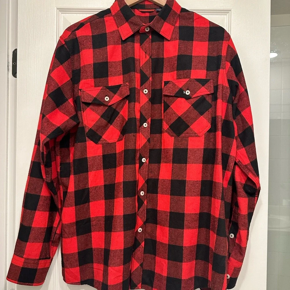 5 flannels - Picture 5 of 6
